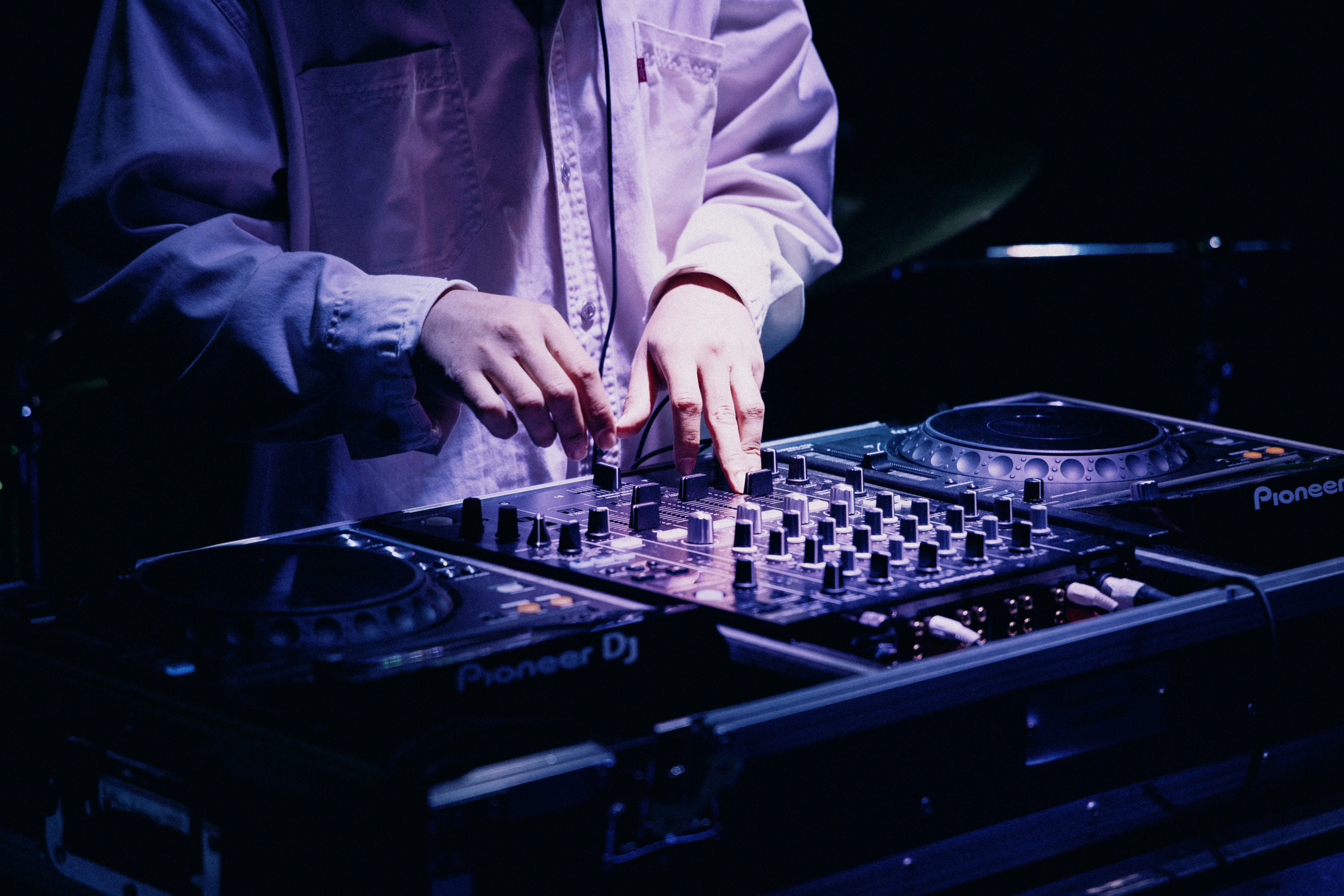 Close up of Collarts audio production student performing on their Pioneer DJ decks. 